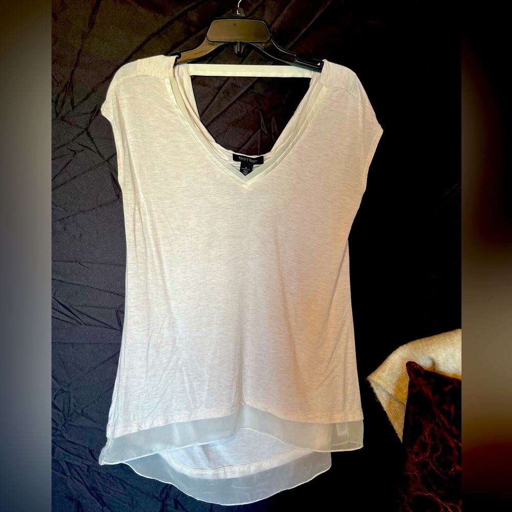 WhiteHouse Black Market Blouse